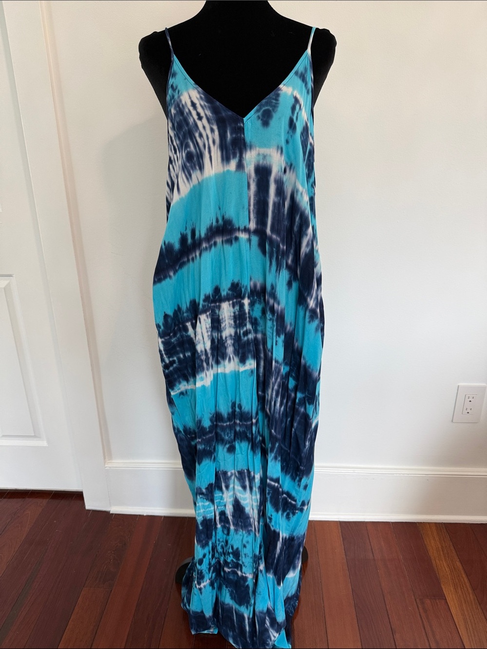 lovestitch Blue and Navy Tie-Dye Maxi Dress